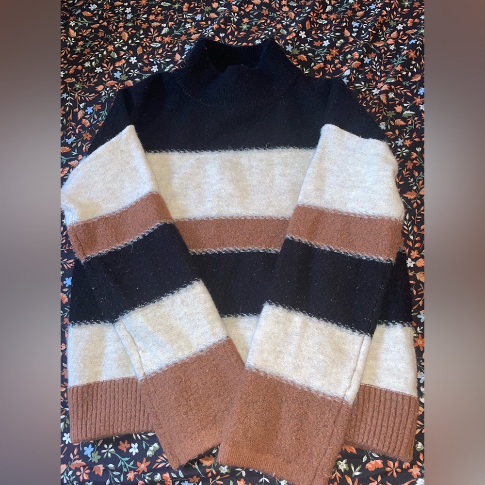 Turtleneck Pullover Sweater